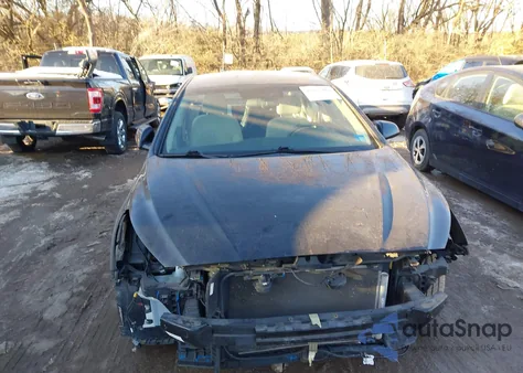 2019 Hyundai Sonata Se z USA, uszkodzony, nr VIN 5NPE24AF2KH733117